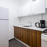 Studio Flat With Lovely Backyard In Nisantasi