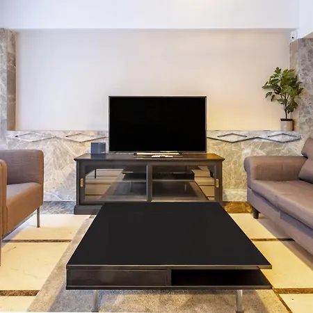 Studio Flat With Lovely Backyard In Nisantasi