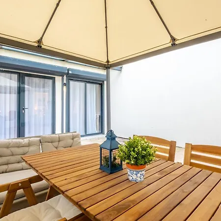 Studio Flat With Lovely Backyard In Nisantasi شقة اسطنبول