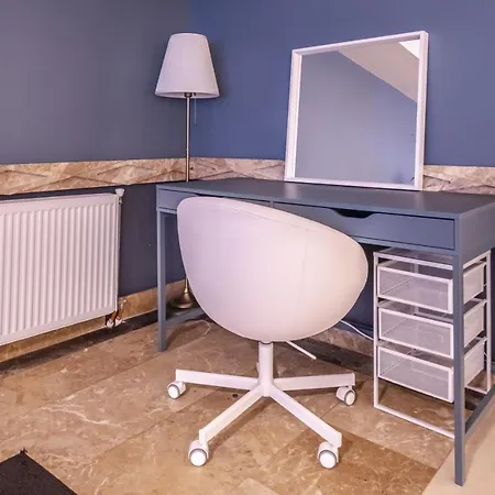 Studio Flat With Lovely Backyard In Nisantasi *