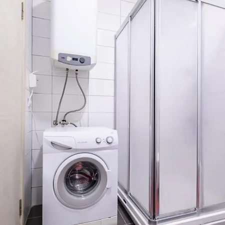 Studio Flat With Lovely Backyard In Nisantasi شقة *