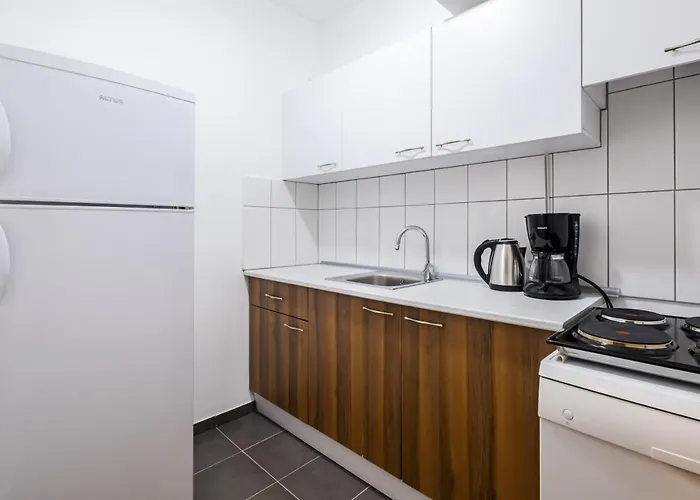 Studio Flat With Lovely Backyard In Nisantasi