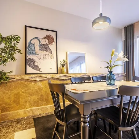 Studio Flat With Lovely Backyard In Nisantasi