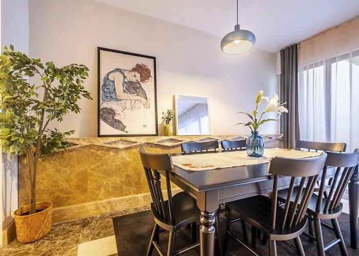 Studio Flat With Lovely Backyard In Nisantasi